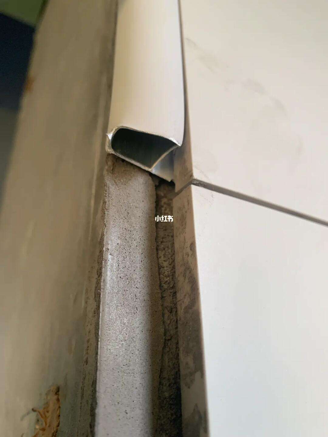 墙砖怎么打孔不炸(瓷砖墙打孔技巧) 墙砖怎么打孔不炸(瓷砖墙打孔技巧)